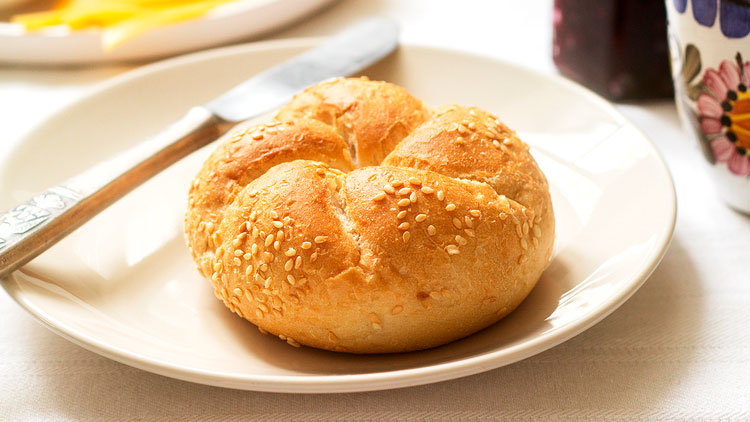 Picture of Jumbo Kaiser Rolls