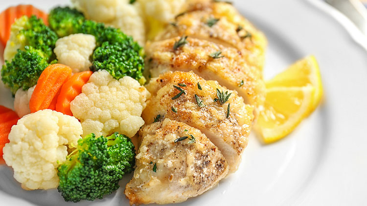 Picture of BBQ Chicken Breast With Broccoli, Cauliflower & Carrots