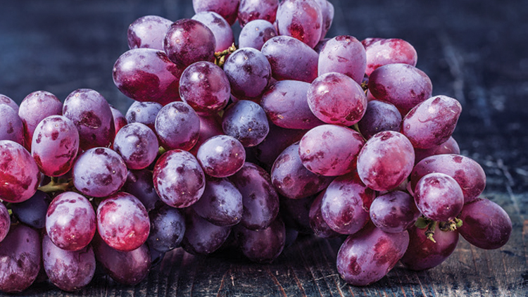 Picture of XL Red Seedless Grapes
