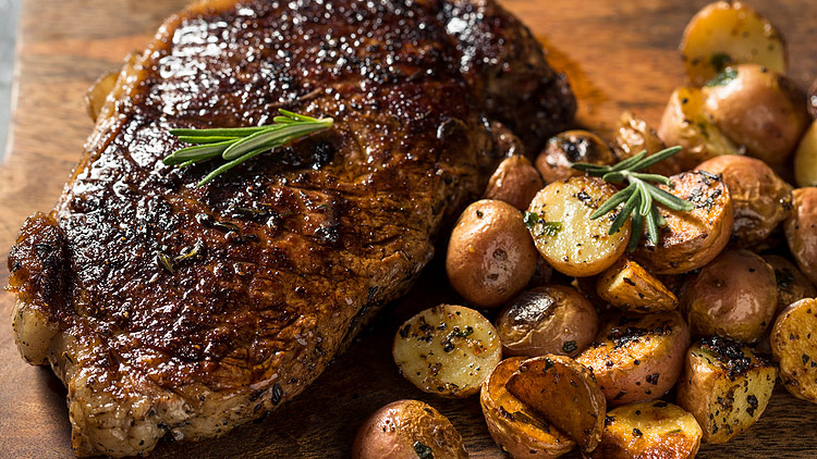 Picture of New York Strip With Roasted Potatoes